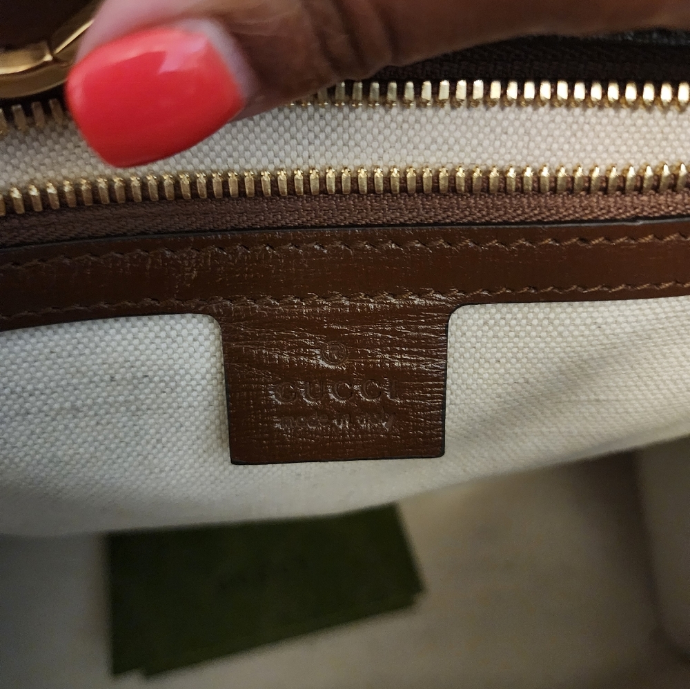 Gucci Tote Bag - Picture 4 of 10